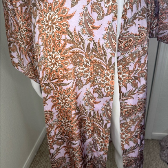 Rue de Seine Floral Kimono Robe One Size.  #227 - Picture 5 of 17
